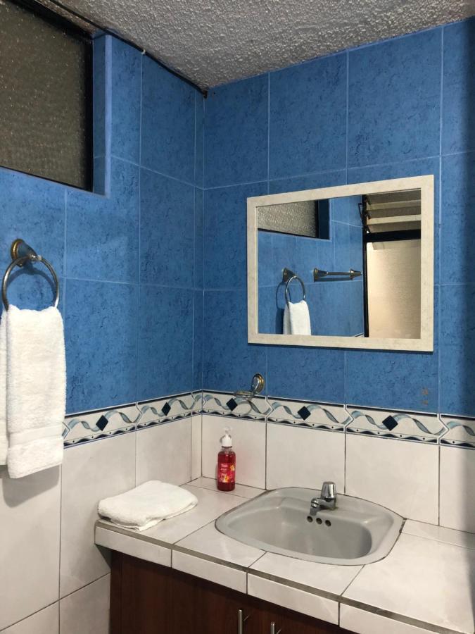 Comfort City Apartment 2 Bedroom 2 Bathroom バーニョス エクステリア 写真